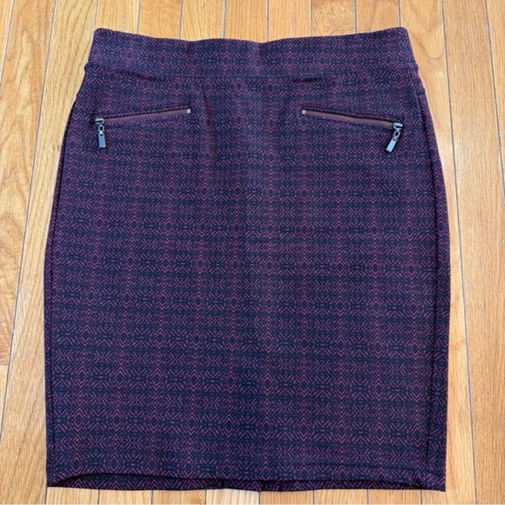 Liverpool Womens Sz 6 Ponte Knit Pencil Skirt Red Wine & Black Pull On Zippers